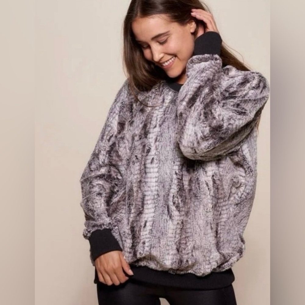 Cozy Black and Gray Women's Sweater